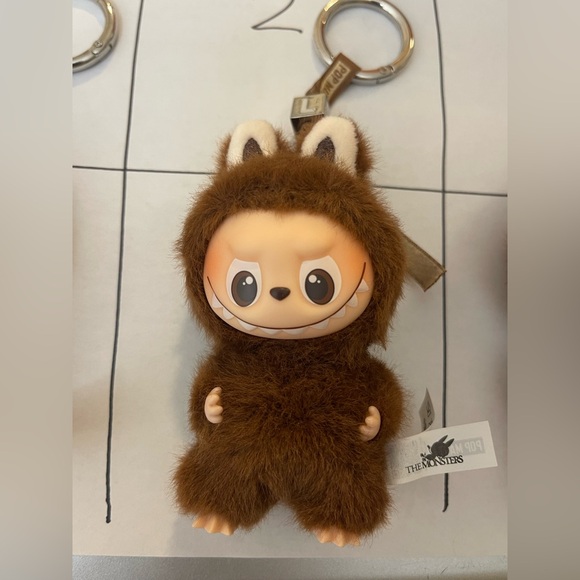 Pop Mart Pin for Love L Labubu - Picture 9 of 11